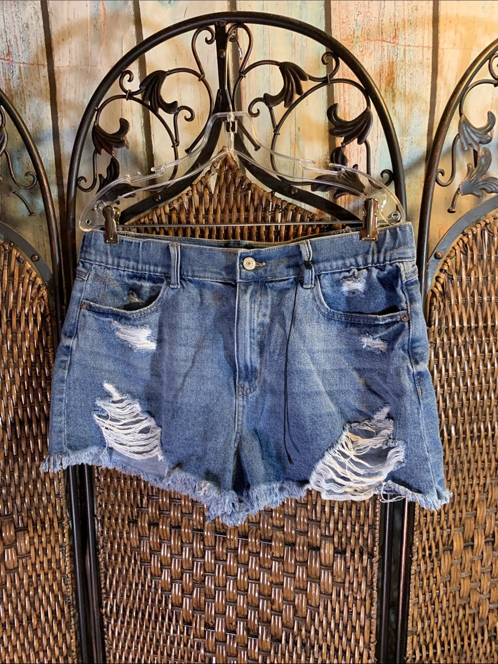 NWOT Happily Grey Distressed Shorts Size 13/31